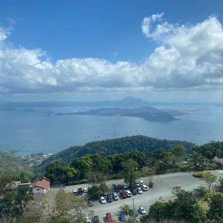 Smdc Tagaytay Taal Lake Condo Cook Netflix No Balcony No Free Parking タガイタイ エクステリア 写真