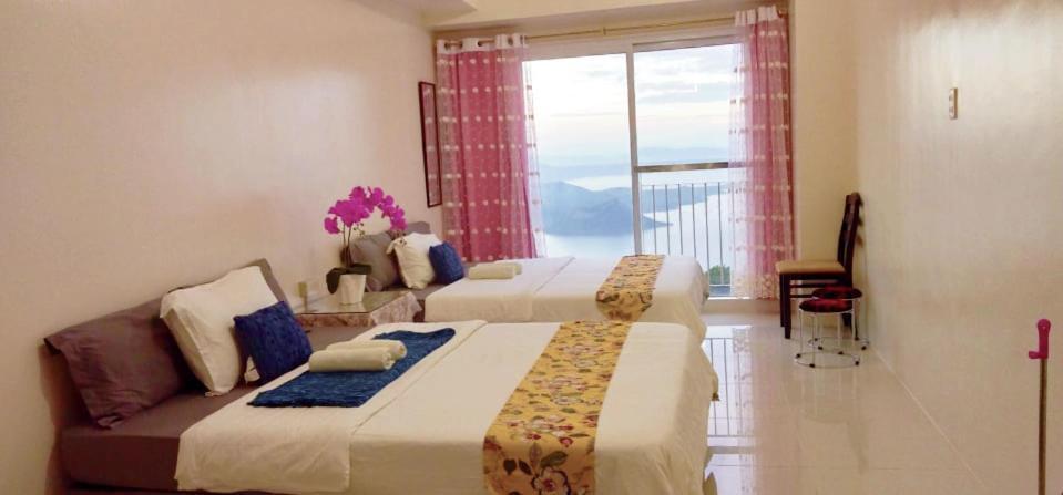 Smdc Tagaytay Taal Lake Condo Cook Netflix No Balcony No Free Parking タガイタイ エクステリア 写真