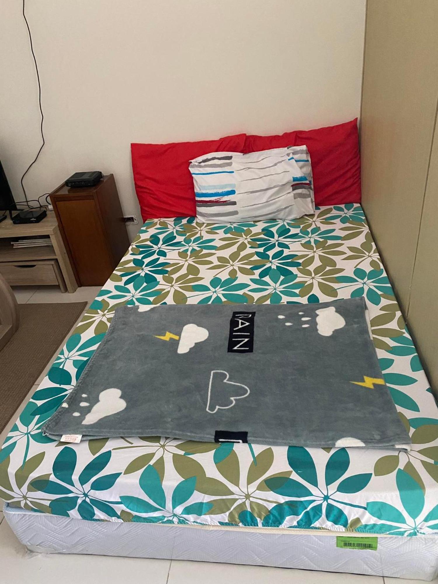 Smdc Tagaytay Taal Lake Condo Cook Netflix No Balcony No Free Parking タガイタイ エクステリア 写真