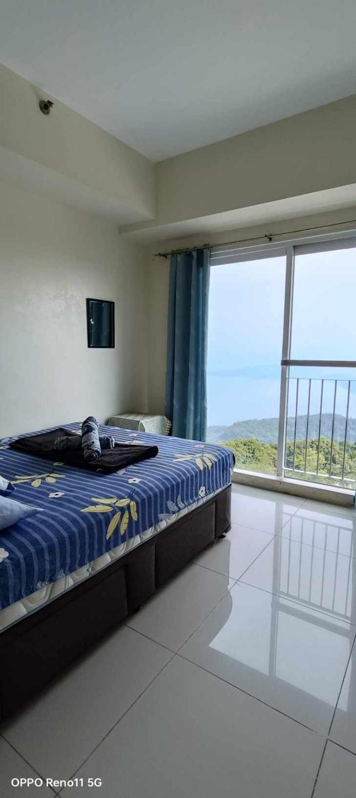 Smdc Tagaytay Taal Lake Condo Cook Netflix No Balcony No Free Parking タガイタイ エクステリア 写真